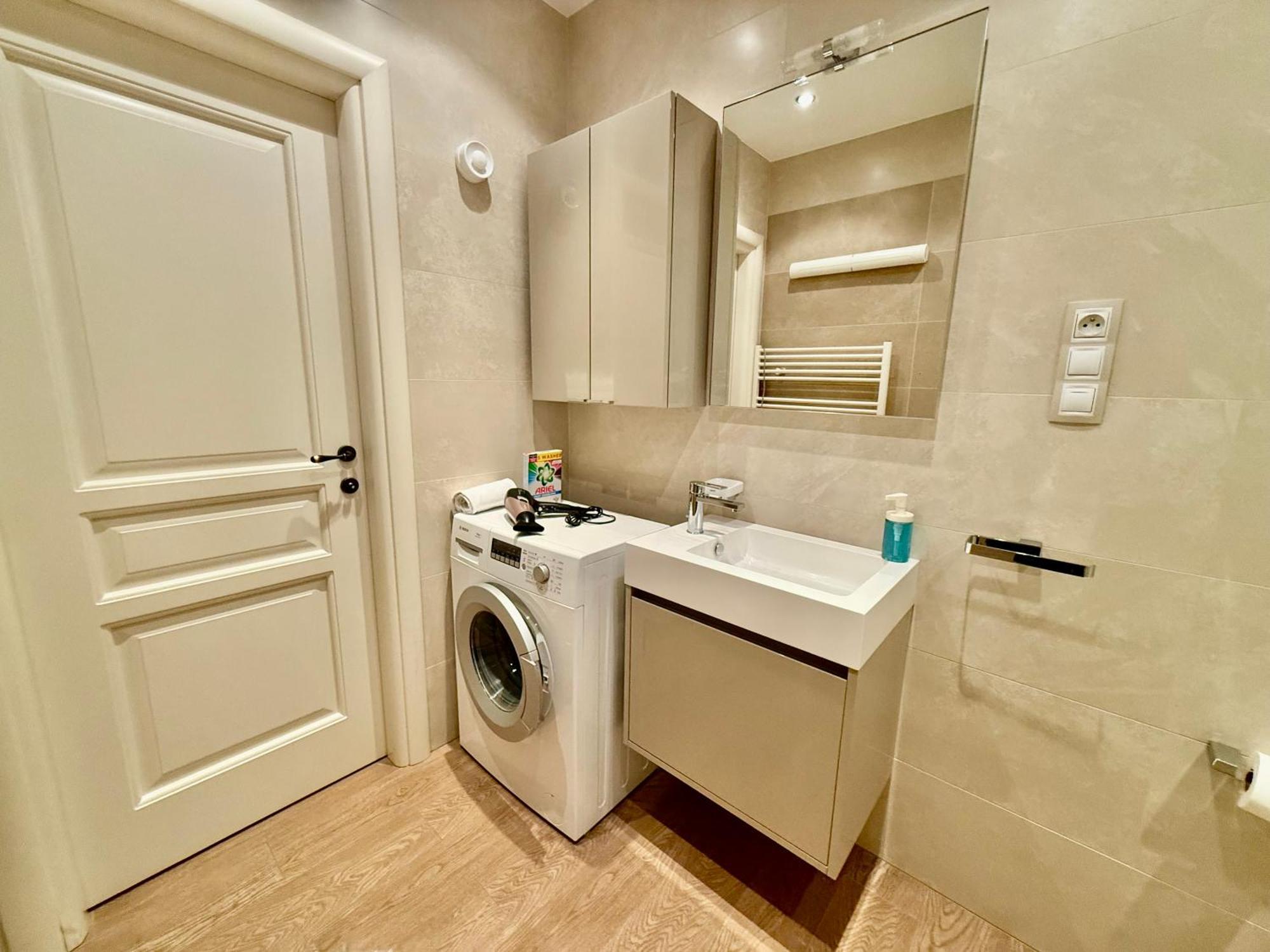 Unique Charles Bridge 2Bdr Apartment. Praga Esterno foto